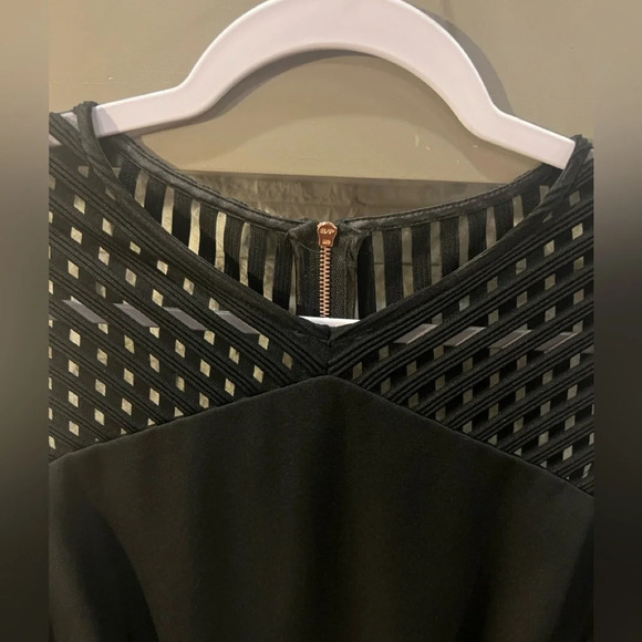 Tahari by Arthur Levine size 6 black cutout A-Line dress - Picture 5 of 11